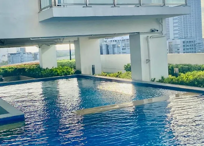 Grand View Tower Cozy Studio, High View * Manila